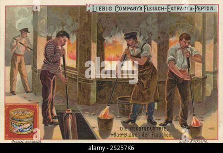 Bilderserie die Glasindustrie, Blasglasflaschen, Liebigbild, digital restaurierte Reproduktion 1900 eines Sammelbildes von CA, gemeinfrei, genaues Datum unbekannt, Männer formen Glas in einer Werkstatt mit feurigen Öfen, Bilderserie die Glasindustrie, das Blasen von Glasflaschen, digital restaurierte Reproduktion eines Sammelbildes von CA 1900, gemeinfrei, genaues Datum unbekannt, Männer formen Glas in einer Werkstatt mit feurigen Öfen Stockfoto