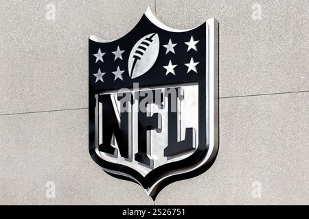 Das Logo der National Football League auf dem West Coast Office, das sich außerhalb des Sofi Stadions in Inglewood CA befindet. Stockfoto