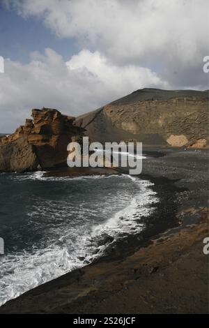 EUROPA, SPANIEN, Atlantischer Ozean, KANAISCHE Inseln, Kanaren, Lanzarote, Insel,, Landschaft, Meer, Tarifbezirk Kueste, Los Hervideros, Sterben Tarifbezirk Kueste bei Los Hervi Stockfoto