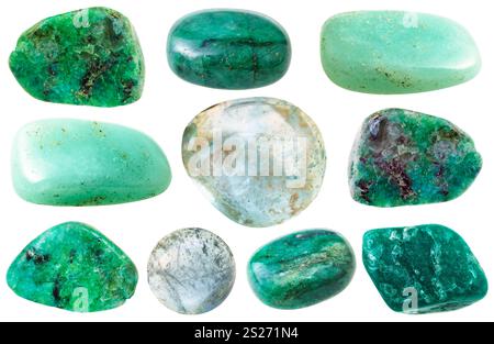 Makroaufnahmen von Natursteinen Sammlung - verschiedene grüne Beryll und Aquamarin Gem stones isolierten auf weißen Hintergrund Stockfoto