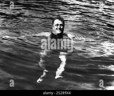 New Yorker Gouverneur Franklin D. Roosevelt Schwimmen im Pool, warm Springs, Georgia, USA, Franklin D. Roosevelt Presidential Library & Museum, 1929 Stockfoto