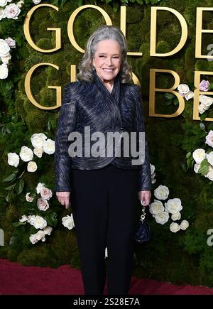 Beverly Hills, USA. Januar 2025. Kathy Bates nimmt am 5. Januar 2025 an den 82. Jährlichen Golden Globe Awards im Beverly Hilton in Beverly Hills, Kalifornien, Teil. Foto: Casey Flanigan/imageSPACE Credit: Imagespace/Alamy Live News Stockfoto