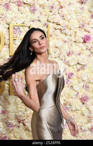 Demi Moore nimmt am 5. Januar 2025 an den 82. Jährlichen Golden Globe Awards im Beverly Hilton in Beverly Hills, Kalifornien, Teil. Foto: Casey Flanigan/imageSPACE/SIPA USA Stockfoto