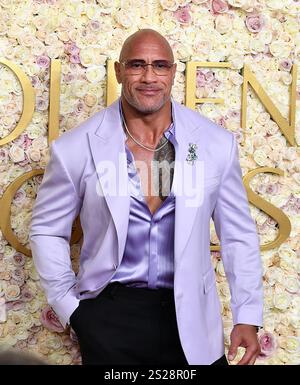 Beverly Hills, USA. Januar 2025. Dwayne Johnson nimmt am 5. Januar 2025 an den 82. Jährlichen Golden Globe Awards im Beverly Hilton in Beverly Hills, Kalifornien, Teil. Foto: Casey Flanigan/imageSPACE/SIPA USA Credit: SIPA USA/Alamy Live News Stockfoto