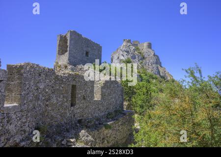 Katharerburg von Peyrepertuse, Duilhac-sous-Peyrepertuse, Departement Aude, Frankreich, Europa Stockfoto