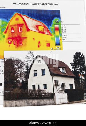 Energieeinsparung durch Wärmedämmung. Haus mit Wärmebildkamera fotografiert. Österreich Stockfoto