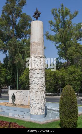 Sevilla, Spanien - 27. August 2024: Monumentaler Komplex, der Juan Sebastian Elcano gewidmet ist. Von Antonio Cano Correa, 1972 Stockfoto