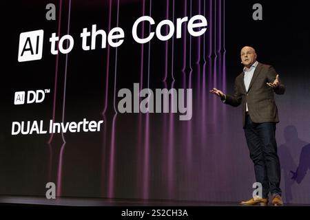 Las Vegas, USA. Januar 2025. Brandt Varner spricht während der Präsentation von LG Electronics während der CES Media Days im Mandalay Bay in Las Vegas am 6. Januar 2025. (Foto: Travis P Ball/SIPA USA) Credit: SIPA USA/Alamy Live News Stockfoto