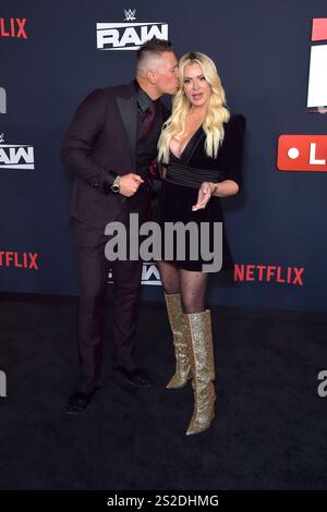 The Miz und Maryse Ouellet bei der Premiere der Wrestling Show WWE Monday Night RAW auf Netflix im Intuit Dome. Inglewood, 06.01.2025 *** The Miz and Maryse Ouellet bei der Premiere der Wrestling-Show WWE Monday Night RAW auf Netflix im Intuit Dome Inglewood, 06 01 2025 Foto:xD.xStarbuckx/xFuturexImagex RAW 5209 Stockfoto