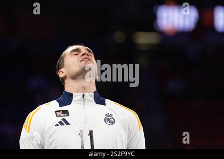 6. Januar 2025, Vitoria Gasteiz, Baskenland - Alava, Spanien: Mario Hezonja. Während des Sieges von Real Madrid über Baskonia 82 - 89 in der Liga Endesa 2024/25 reguläres Saisonspiel (15. Tag) in der Fernando Buesa Arena (Vitoria Gasteiz Spanien). Januar 2025. (Kreditbild: © Juan Carlos GarcÃ-A Mate/Pacific Press via ZUMA Press Wire) NUR REDAKTIONELLE VERWENDUNG! Nicht für kommerzielle ZWECKE! Stockfoto