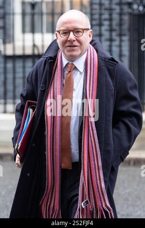 London, Großbritannien. Januar 2025. Generalstaatsanwalt Richard Hermer verlässt die Downing Street nach einer wöchentlichen Kabinettssitzung. Quelle: SOPA Images Limited/Alamy Live News Stockfoto