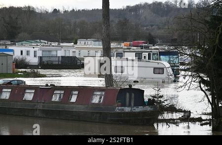 Farley Way, Quordon, Leicestershire, Großbritannien. Alamy. Proctor's Park Caravan Park, Barrow upon Soar, Leicestershire, Großbritannien. Der Caravan Park ist erneut überschwemmt, als der Fluss Soar seinen höchsten jemals in Leicestershire erreichten Stand erreicht. Beschreibung: DEBG Photography Stockfoto