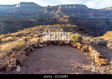 Ein Campingplatz im Grand Canyon in einer Wildnis in der Wüste Stockfoto