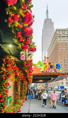 Macys am Herald Square mit Weihnachtsdekoration Manhattan, New York City New York, USA Stockfoto