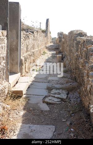 Ruinen von Geschäften und Häusern in Side, Antalya, Türkei Stockfoto