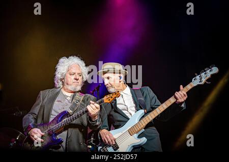 Toto trat auf der Bühne beim Lucca Summer Festival im Rahmen ihrer Europatournee auf. Stockfoto