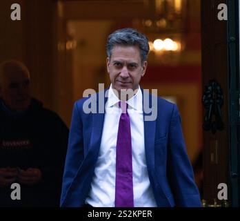 London UK Januar 2025. Die Minister verlassen die erste Kabinettssitzung im Jahr 2025. IM BILD: RT Hon Ed Miliband Secretary of State for Energy Security and Net Zero Bridget Catterall / AlamyLiveNews Stockfoto