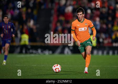 Elda, Spanien. Januar 2025. ELDA, SPANIEN – 7. JANUAR: Jesus Vazquez linker Rückspieler von Valencia CF läuft mit dem Ball während des Spiels der Copa del Rey Runde 32 zwischen CD Eldense und Valencia CF im Nuevo Pepico Amat Stadion am 7. Januar 2025 in Elda, Spanien. (Foto von Francisco Macia/Photo Players Images/Magara Press) Credit: Magara Press SL/Alamy Live News Stockfoto