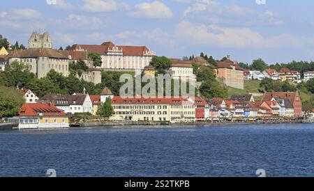 Blick vom Bodensee nach Meersburg mit Schloss, Neuem Schloss, Bodenseeregion, Baden-Württemberg, Deutschland, Europa Stockfoto