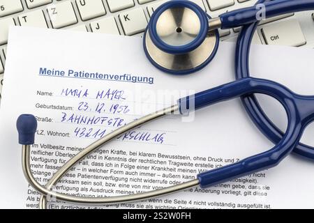 Ein Lebenswille auf Deutsch. Anweisungen für den Arzt oder das Krankenhaus im Falle einer tödlichen Erkrankung. Österreich Stockfoto