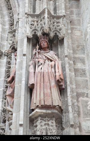 Sevilla, Spanien - 26. September 2024: St. Hermenegild oder westgotischer Prinz, Sohn von König Leovigildo, heiliggesprochen 1585, St. Miguel Tür von Sevilla Stockfoto