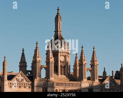 Die Porters Lodge am Eingang zum Kings College, University of Cambridge, Cambridge, Cambridgeshire, England, GROSSBRITANNIEN, GB. Stockfoto