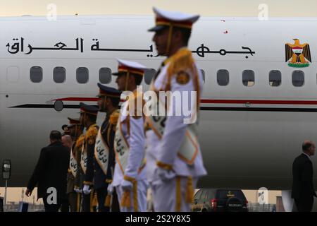 Teheran, Iran. Januar 2025. Das Flugzeug mit dem irakischen Premierminister trifft auf dem internationalen Flughafen Mehrabad im Westen Teherans ein. (Kreditbild: © Rouzbeh Fouladi/ZUMA Press Wire) NUR REDAKTIONELLE VERWENDUNG! Nicht für kommerzielle ZWECKE! Stockfoto