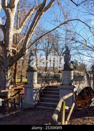 Parco Sempione, historischer Park in Mailand, Italien, im Winter Stockfoto