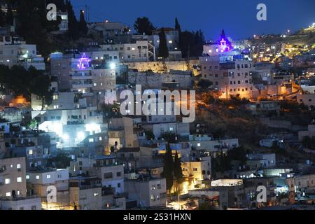 Silwan Village bei Nacht - Star of David Stockfoto