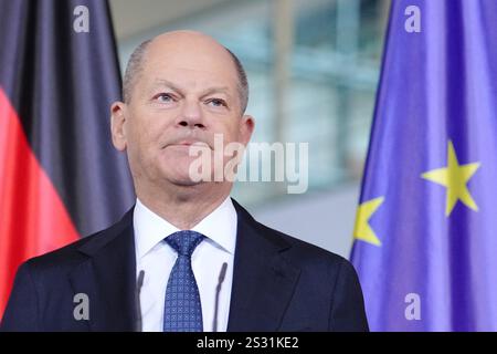 Berlin, Deutschland. Januar 2025. Bundeskanzler Olaf Scholz (SPD) gibt eine Pressemitteilung im Bundeskanzleramt ab. Quelle: Kay Nietfeld/dpa/Alamy Live News Stockfoto