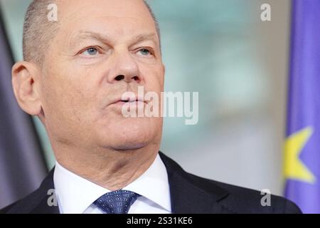 Berlin, Deutschland. Januar 2025. Bundeskanzler Olaf Scholz (SPD) gibt eine Pressemitteilung im Bundeskanzleramt ab. Quelle: Kay Nietfeld/dpa/Alamy Live News Stockfoto
