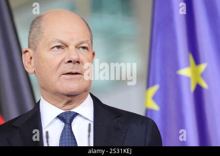 Berlin, Deutschland. Januar 2025. Bundeskanzler Olaf Scholz (SPD) gibt eine Pressemitteilung im Bundeskanzleramt ab. Quelle: Kay Nietfeld/dpa/Alamy Live News Stockfoto