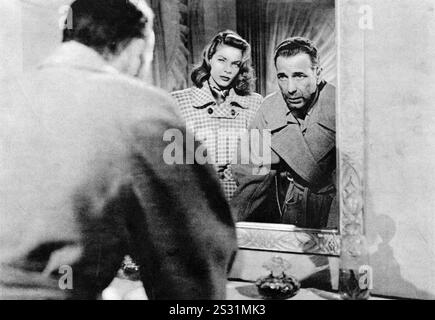 DUNKLE PASSAGE LAUREN BACALL, HUMPHREY BOGART Datum: 1947 Stockfoto
