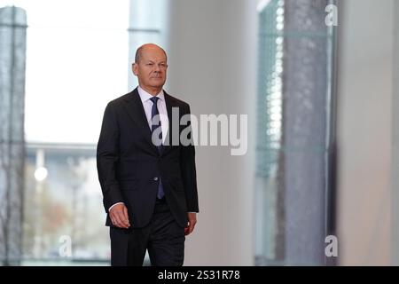 Berlin, Deutschland. Januar 2025. Bundeskanzler Olaf Scholz (SPD) gibt eine Pressemitteilung im Bundeskanzleramt ab. Quelle: Kay Nietfeld/dpa/Alamy Live News Stockfoto