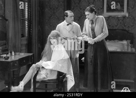 Kussen ist keine Sund Xenia Desni Datum: 1925 Stockfoto