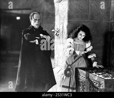 DAS PHANTOM DER OPERA UNIVERSAL PICTURES LON CHANEY, MARY PHILBIN Datum: 1925 Stockfoto