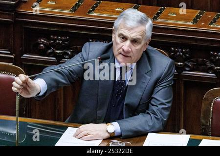 Roma, Italien. Januar 2025. IL ministro degli Esteri Antonio Tajani durante il Fragestunde alla Camera dei deputati, Roma, Mercoled&#xec;, 8 Gennaio 2025 (Foto Roberto Monaldo/LaPresse) Außenminister Antonio Tajani während der Fragestunde in der Abgeordnetenkammer, Rom, Mittwoch, 8. Januar 2025 (Foto: Roberto Monaldo/LaPresse) Credit: LaPresse/Alamy Live News Stockfoto