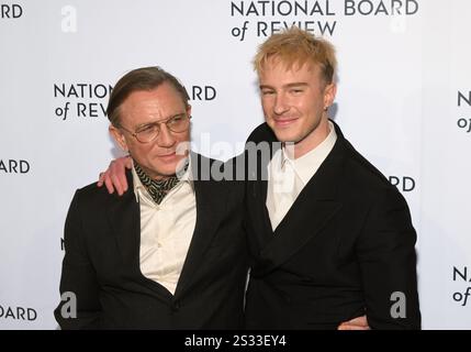 New York City, USA. Januar 2025. Daniel Craig und Drew Starkey nehmen an der National Board of Review Awards Gala in der Cipriani 42nd Street in New York Teil Stockfoto