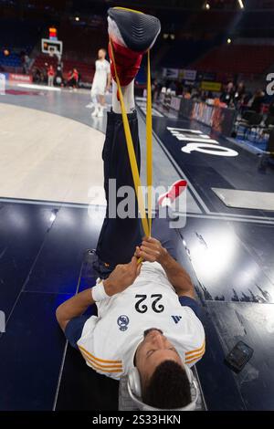 Vitoria Gasteiz, Spanien. Januar 2025. Edy Tavareswährend Real Madrid Sieg über Baskonia 82 - 89 in Liga Endesa 2024/25 reguläres Saisonspiel (15. Tag) gefeiert in der Fernando Buesa Arena (Vitoria Gasteiz Spanien). Januar 2025. (Foto von Juan Carlos García Mate/Pacific Press/SIPA USA) Credit: SIPA USA/Alamy Live News Stockfoto