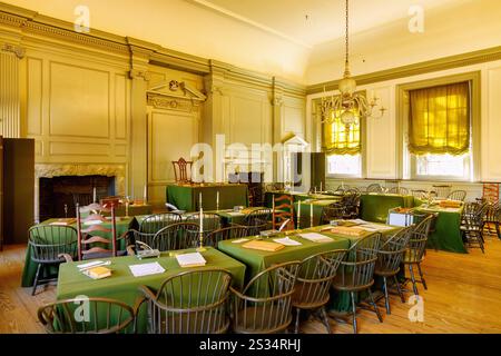 Assembly Hall in der Independence Hall im Independence National Historic Park im Historic Waterfront District in Philadelphia, Pennsylvania, USA Stockfoto