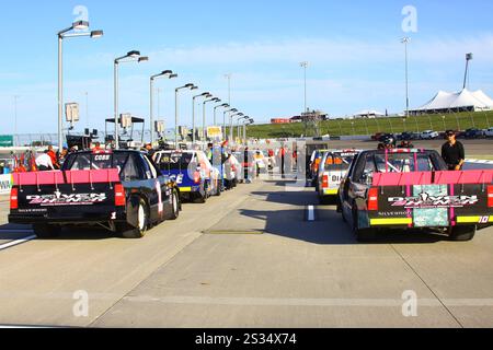 Newton, Iowa, USA – 18. Juni 2016: NASCAR Camping Wolrd Truck-Rennserie. Speedriatrie 200 Stockfoto