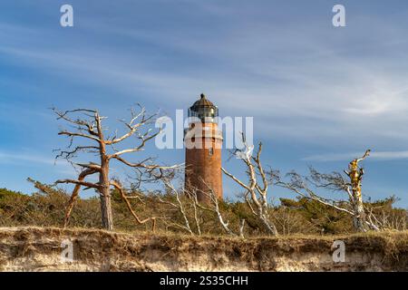 Der Leuchtturm Darßer Ort an der Spitze der Halbinsel Fischland-Darß-Zingst bei Prerow, Mecklenburg-Vorpommern Stockfoto