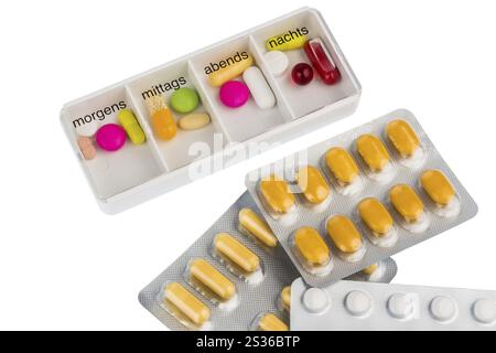 Tablettenspender, symbolisches Foto für Therapie, Verordnung und Dosierung Österreich Stockfoto