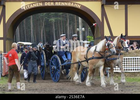 Titanen der Rennbahn in Brueck, Brandenburg Stockfoto