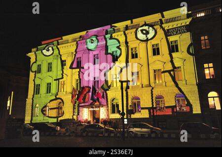 Lichterfest in Berlinn, Hotel de Rome mit Porträt von Thierry Noir Stockfoto