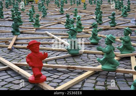 Unity man des Konzeptkünstlers Ottmar Hoerl über den Roemer in Frankfurt Stockfoto