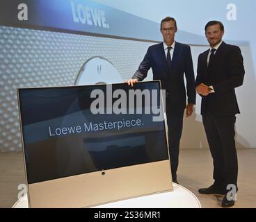 Mark Huesges neuer Eigentümer, CEO und CTO Michel Pedersen von Loewe Stockfoto