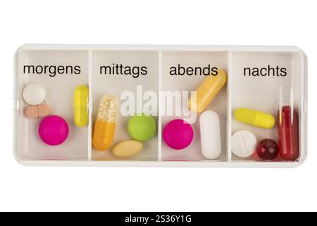 Tablettenspender, symbolisches Foto für Therapie, Verordnung und Dosierung Österreich Stockfoto
