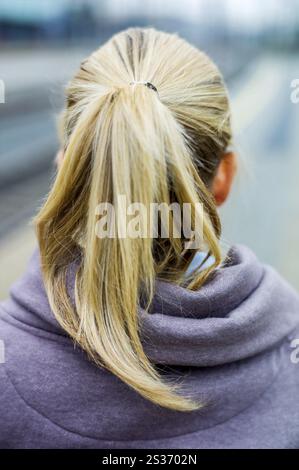 Porträt einer nachdenklichen jungen Frau aus Österreich Stockfoto