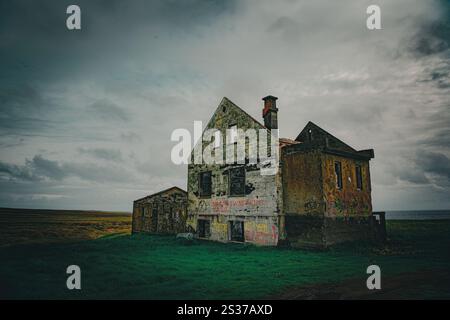 Verlassenes Haus an der isländischen Küste, Snaefellsnes Peninsula Stockfoto